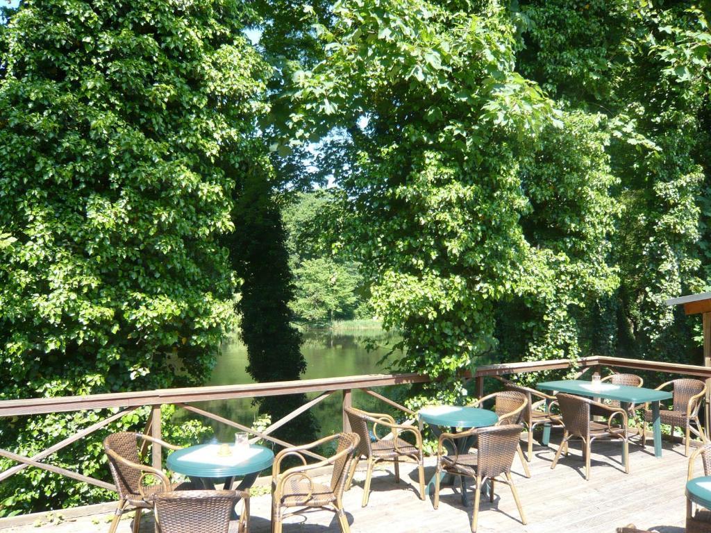 Carmina Am See Karnin  Kültér fotó